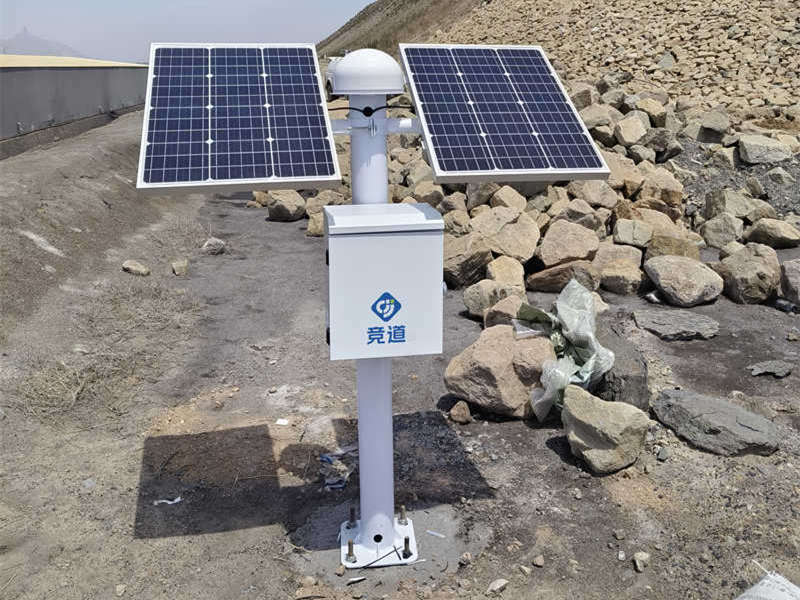 競道GNSS位移監(jiān)測(cè)站完成安裝